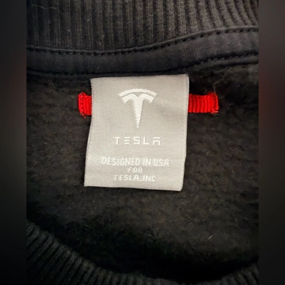 Tesla Men's Black Crewneck Sweatshirt Unisex size Small
